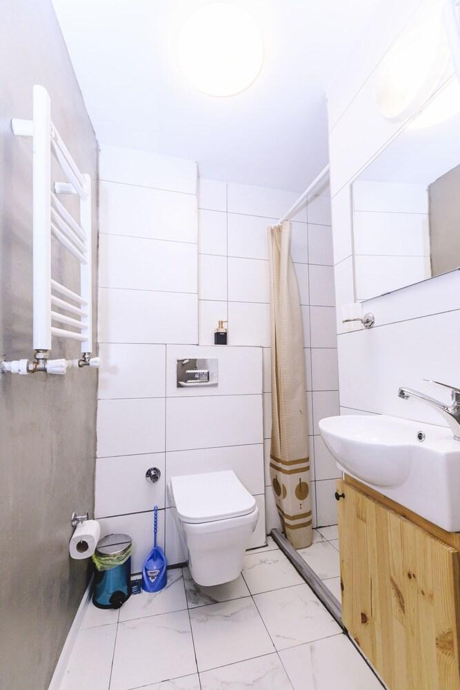 STYLISH PRIVATE ROOM AT THE TAKSIM — ISTANBUL — fotografie hotel nr. 12