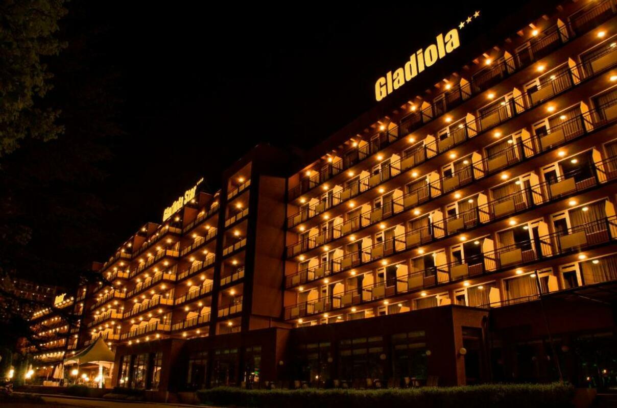 GLADIOLA STAR HOTEL — GOLDEN SANDS