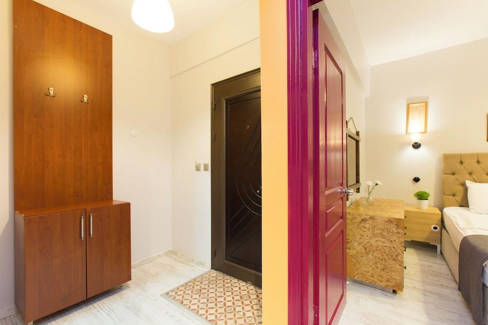 ISTANBUL APARTMENTS ISTIKLAL — ISTANBUL — фотография отеля №9