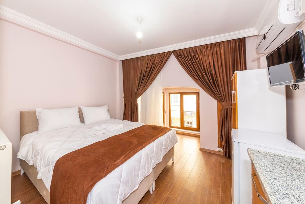 TAVRA HOTEL — ISTANBUL