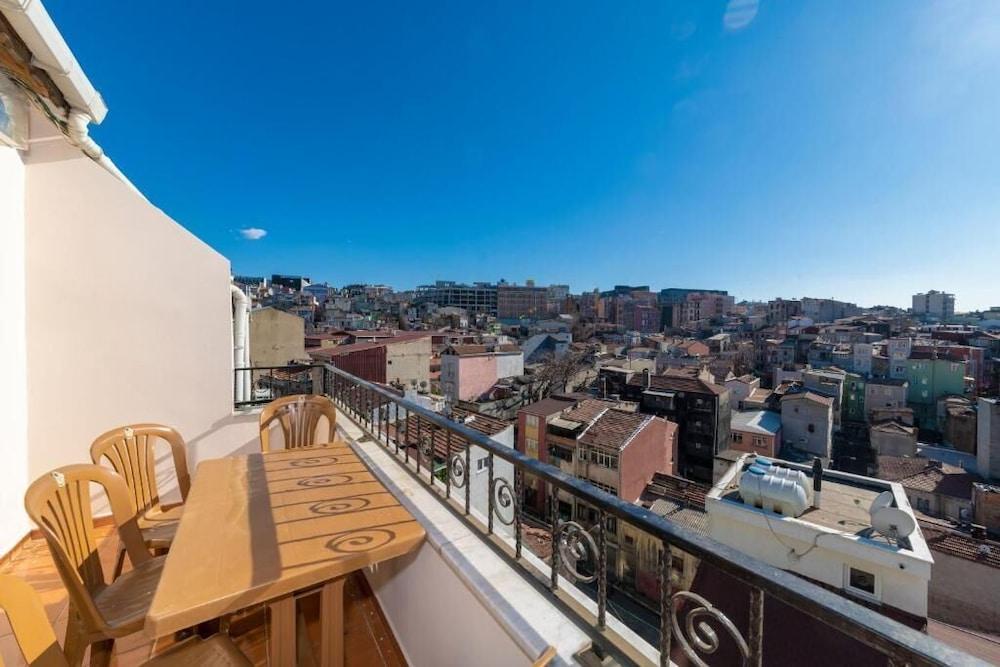 TAKSIM CITY HOSTEL (ADULTS ONLY) — ISTANBUL — фотография отеля №20