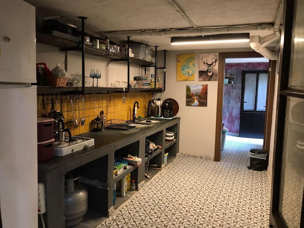 TITAN HOUSE HOSTEL — IZMIR — fotografie hotel nr. 21