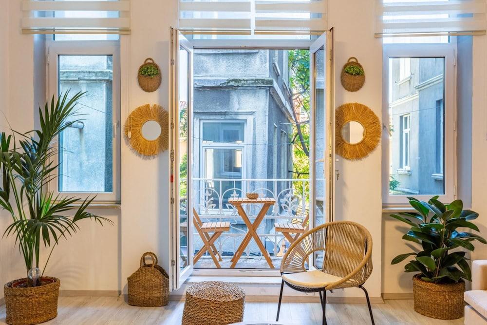 EXCEPTIONAL FLAT NEAR METRO AND GALATA — ISTANBUL — фотография отеля №6