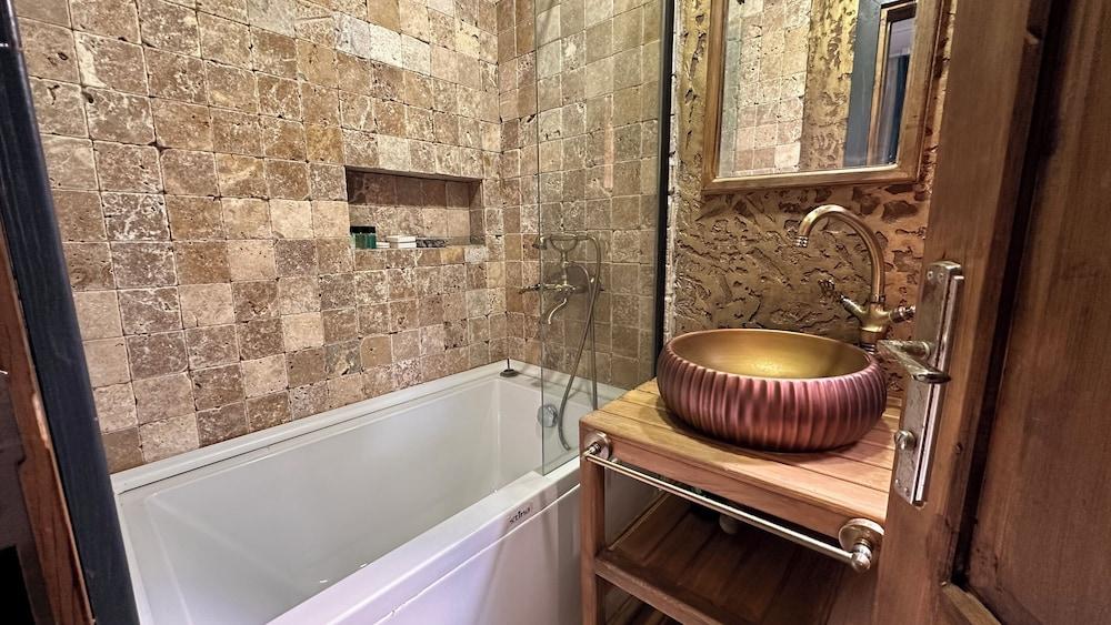 FLU ALACATI TINY HOUSE OTEL — CESME — фотография отеля №16