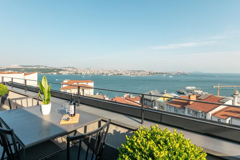 ANDO LIVING - TAKSIM GUMUSSUYU TOWNHOUSE — ISTANBUL — фотография отеля №36