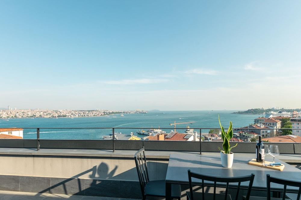 ANDO LIVING - TAKSIM GUMUSSUYU TOWNHOUSE — ISTANBUL — фотография отеля №22