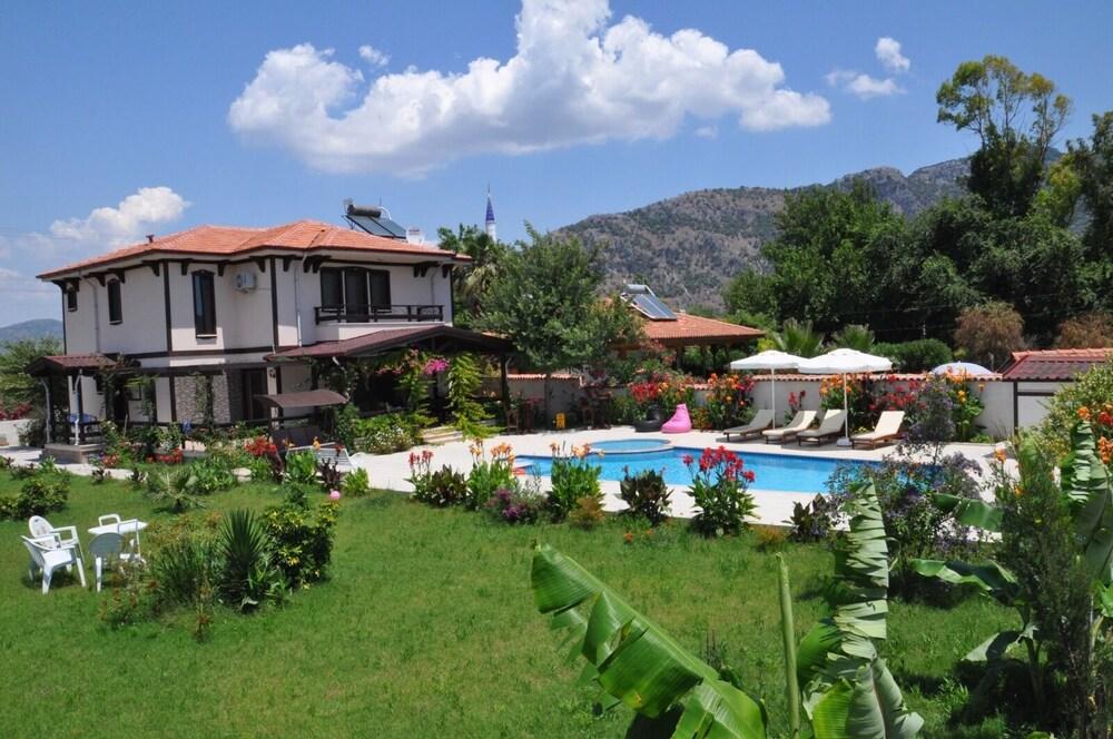 BEAUTIFUL 4-BED VILLA PRIVATE POOLS — DALYAN — fotografie hotel nr. 31