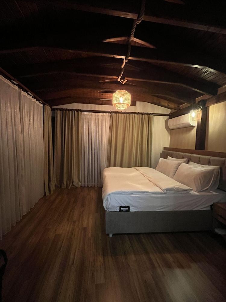 PALMERA ART HOUSE — ISTANBUL