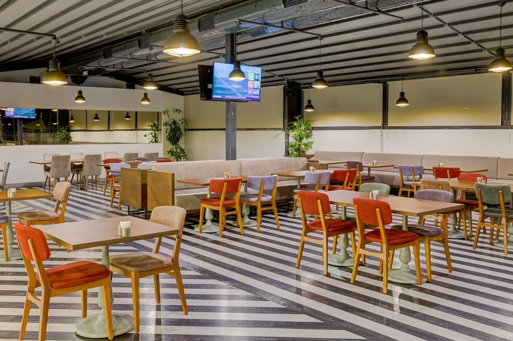 PLUS HOTEL BOSTANCI ATASEHIR — ISTANBUL — фотография отеля №30