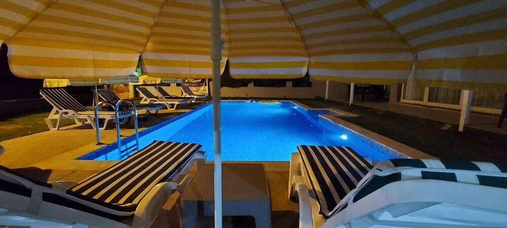 REMARKABLE 4-BED VILLA ANKA PRIVATE POOL — DALYAN — фотография отеля №8