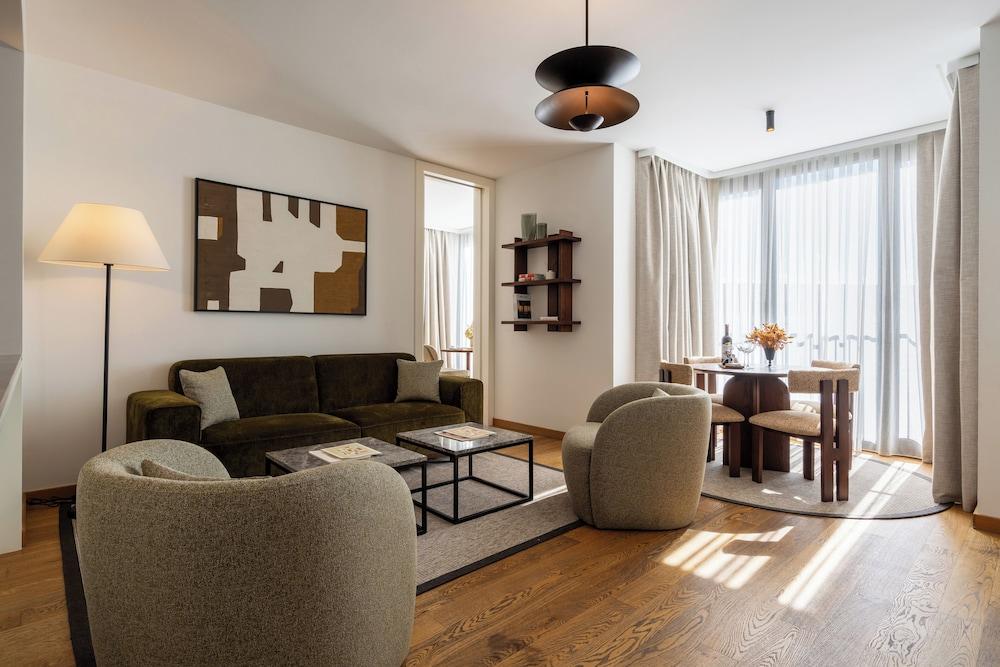 ANDO LIVING - TAKSIM GUMUSSUYU TOWNHOUSE — ISTANBUL — фотография отеля №21
