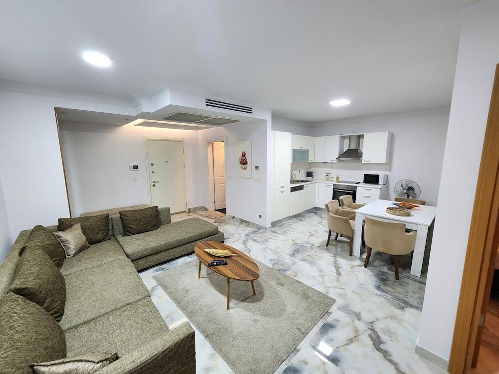 PERFECT RESIDENCE TAKSIM WITH POOL — ISTANBUL — фотография отеля №7