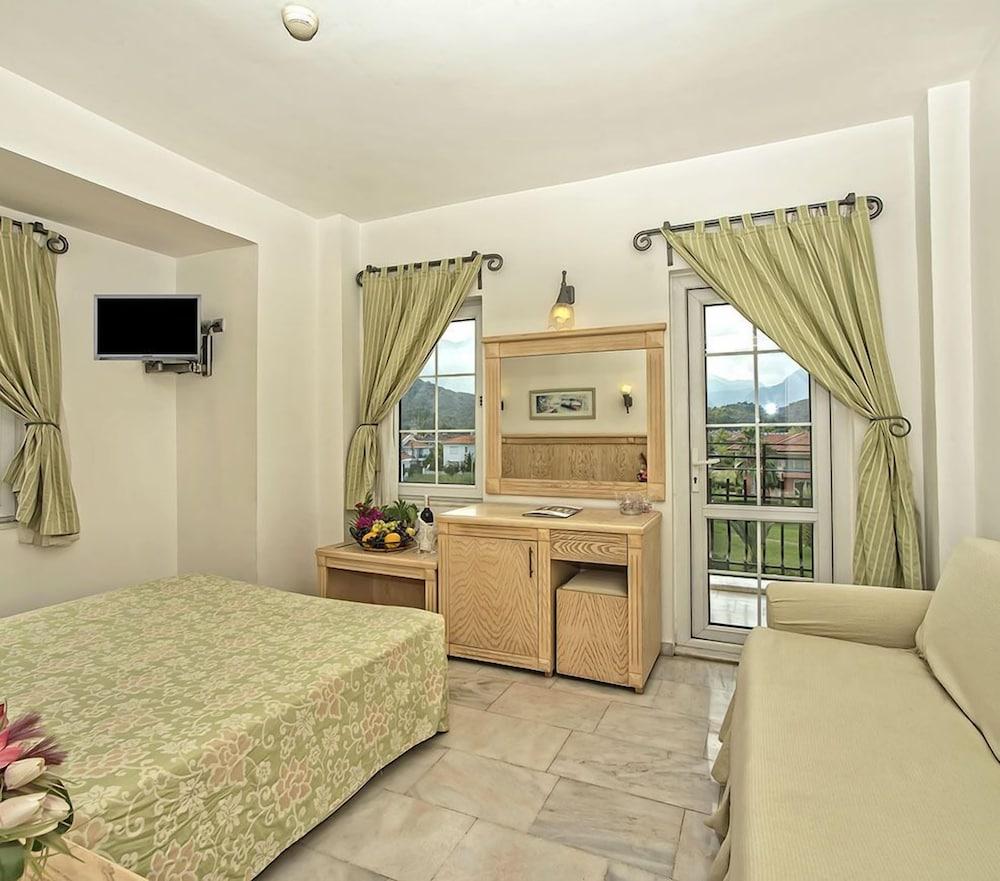HOTEL SINATRA — CAMYUVA — fotografie hotel nr. 16