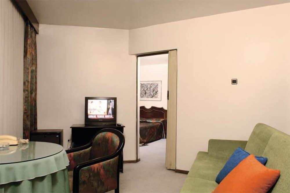 OTEL YUMUKOGLU — IZMIR — фотография отеля №9