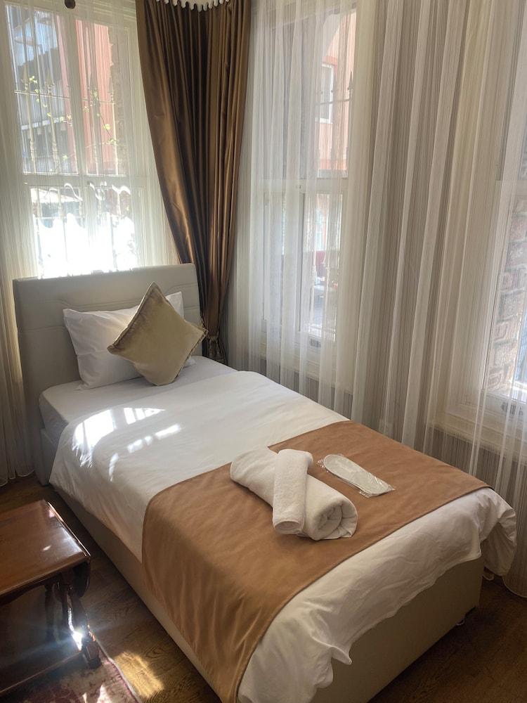 BOSPHORUS BRIDGE — ISTANBUL — fotografie hotel nr. 16