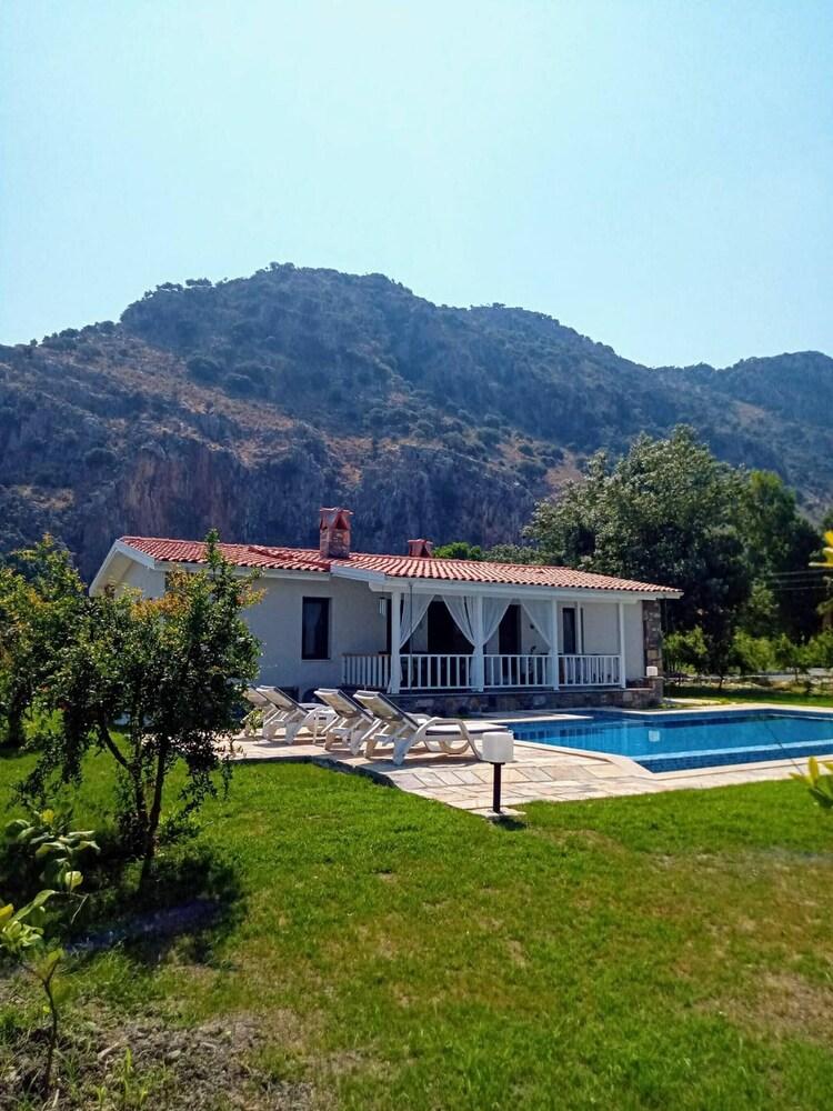 VILLA IN A POMAGRANATE ORCHARD — DALYAN — фотография отеля №15
