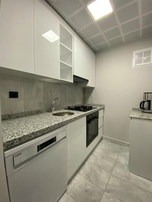 WHOLE APARTMENT AT THE HEART OF SISLI NISANTASI K — ISTANBUL — фотография отеля №23