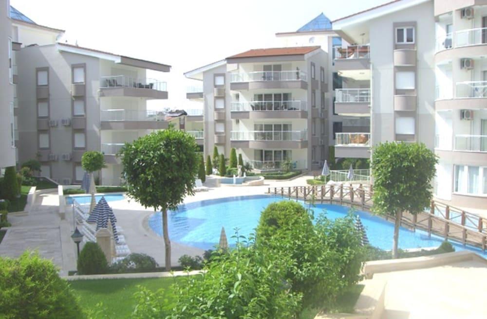 SPACIOUS 2 BED 2 BATH HOME IN ONE OF SIDES MOST POPULAR COMMUNITIES — SIDE — фотография отеля №34