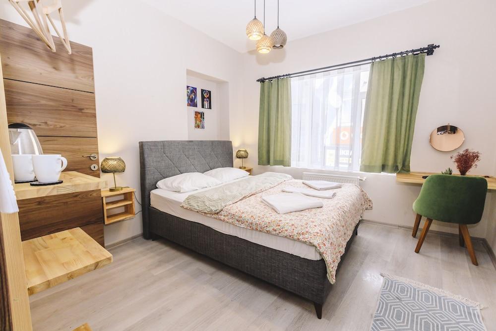 VIVID PRIVATE ROOM AT TAKSIM — ISTANBUL — фотография отеля №2