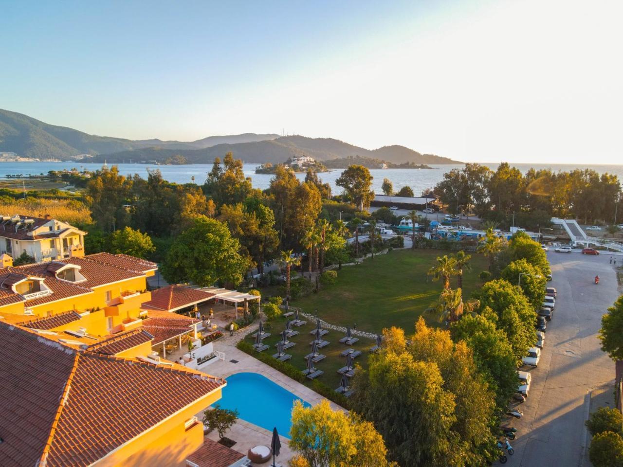 HOTEL CLUB-E — FETHIYE