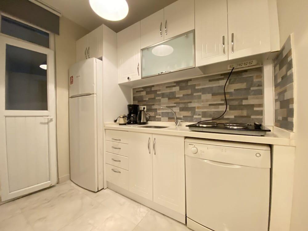 EXQUISITE AND SPACIOUS FLAT IN CENTRAL SISLI — ISTANBUL — fotografie hotel nr. 12