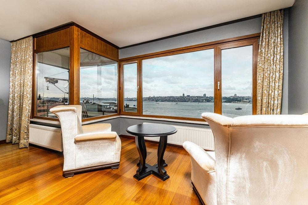 DUPLEX FLAT W PANORAMIC BOSPHORUS VIEW AND TERRACE — ISTANBUL — fotografie hotel nr. 7