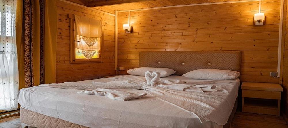 FELICITY HOTEL & BUNGALOWS — CAMYUVA — fotografie hotel nr. 3