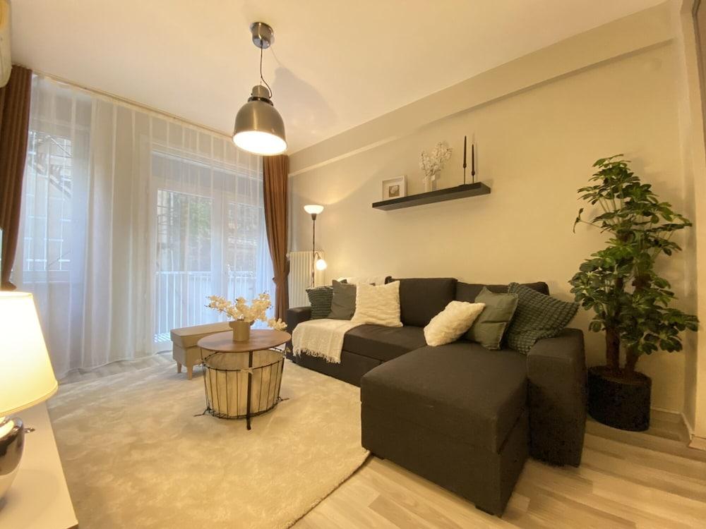 EXQUISITE AND SPACIOUS FLAT IN CENTRAL SISLI — ISTANBUL — fotografie hotel nr. 5