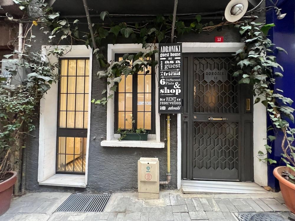 ADRONIKI — ISTANBUL — fotografie hotel nr. 12