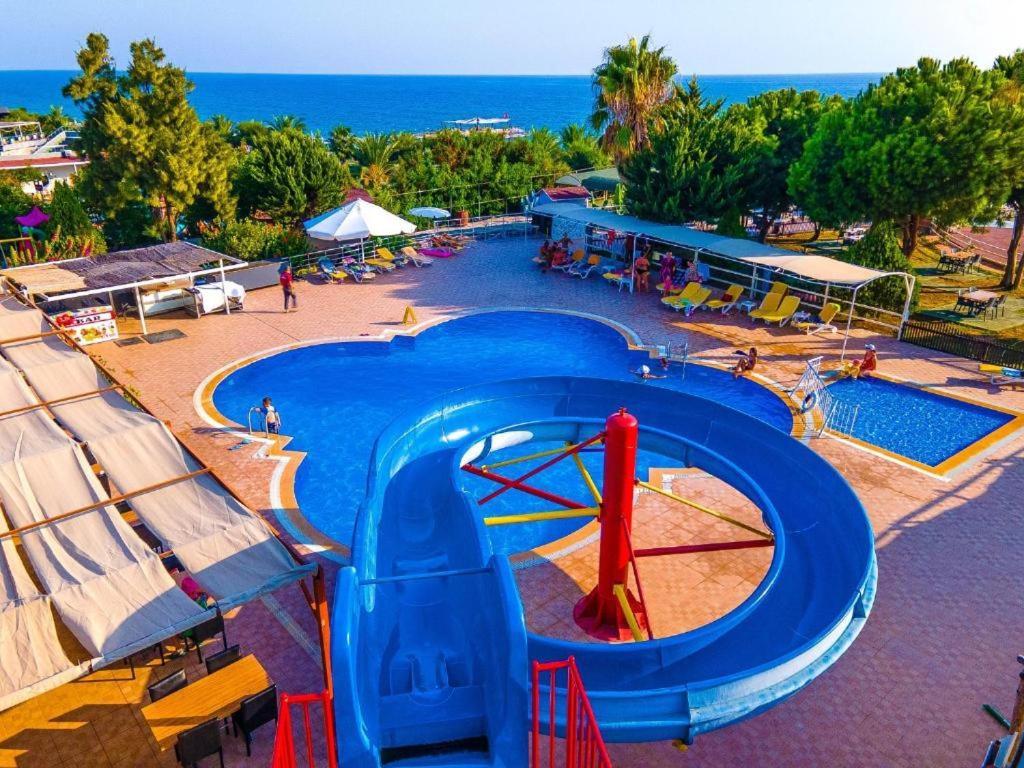 ELYSIUM ELITE HOTEL & SPA — SIDE — fotografie hotel nr. 2
