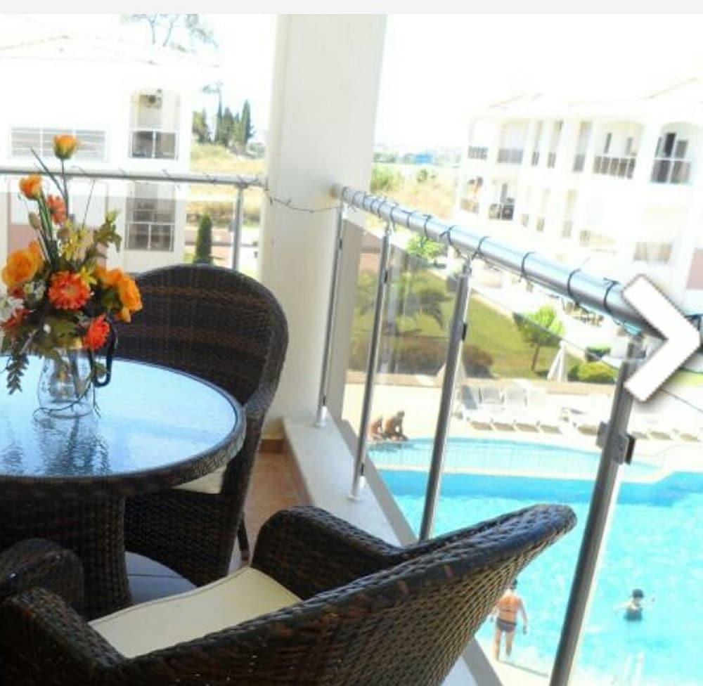 FOUR SEASONS I -10 WITH 2 BEDROOMS GUARANTEES A WONDERFUL HOLIDAY — SIDE — фотография отеля №23