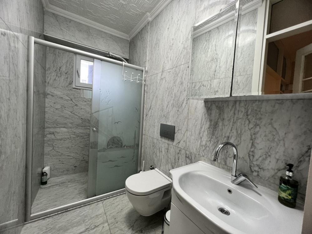 SLEEK FLAT CLOSE TO OSMANBEY METRO STATION — ISTANBUL — fotografie hotel nr. 12