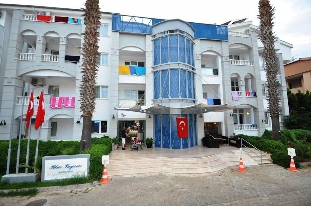 TWO SEAS HOTEL — MARMARIS