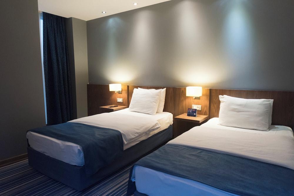 HOLIDAY INN EXPRESS ISTANBUL - ALTUNIZADE — ISTANBUL — fotografie hotel nr. 8
