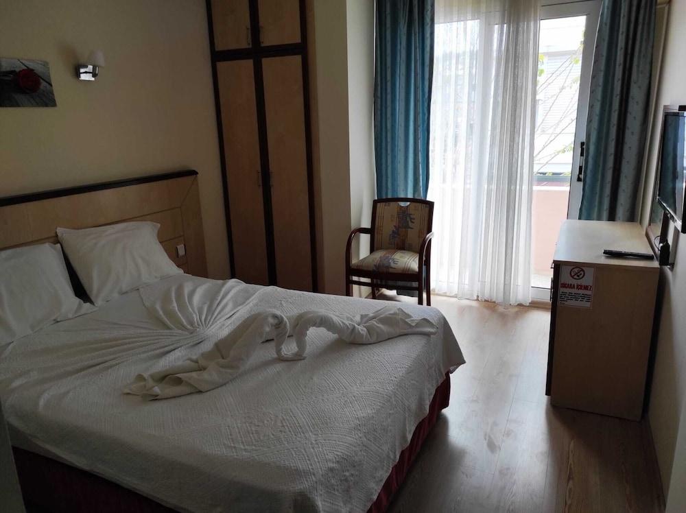 AYHAN OTEL — CESME — фотография отеля №9