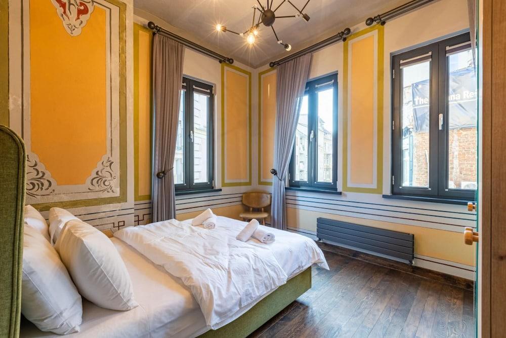 MISSAFIR HISTORICAL FLAT WITH HAMMAM NEAR TAKSIM — ISTANBUL — фотография отеля №13