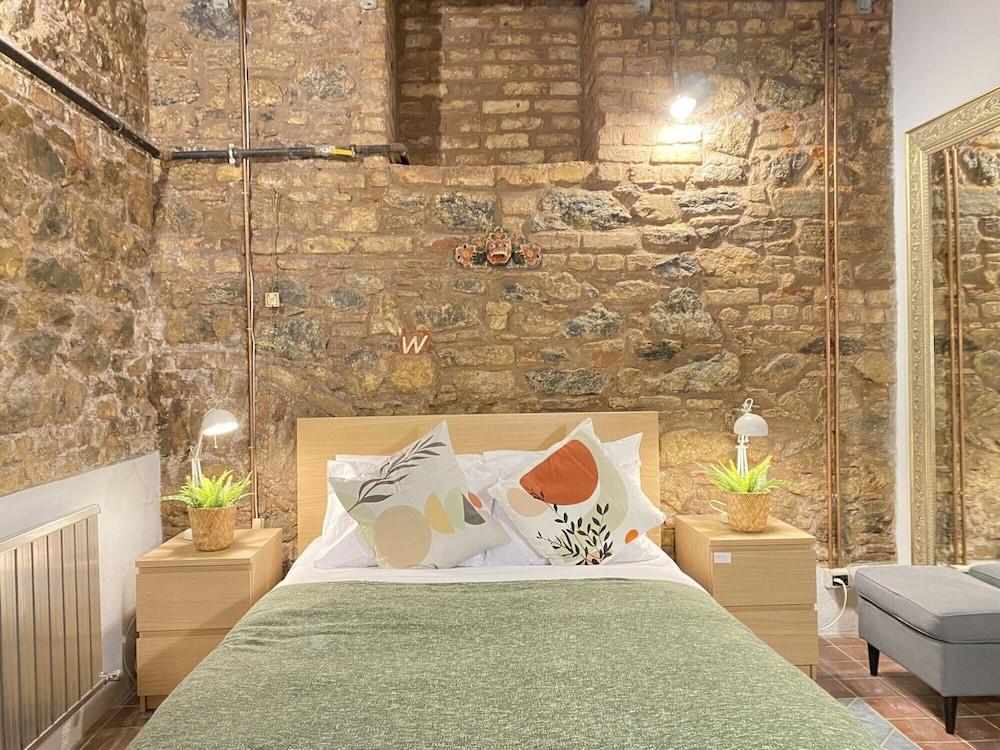 CENTRALLY LOCATED HISTORICAL FLAT IN BEYOGLU — ISTANBUL — fotografie hotel nr. 6