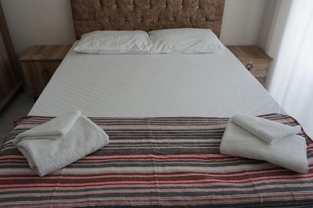 LOVELY 2 ROOMS APARTMENT WITH POOL AND AIR CON — DALAMAN — фотография отеля №5