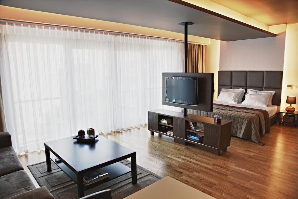 CHAKRA SUITES — ISTANBUL