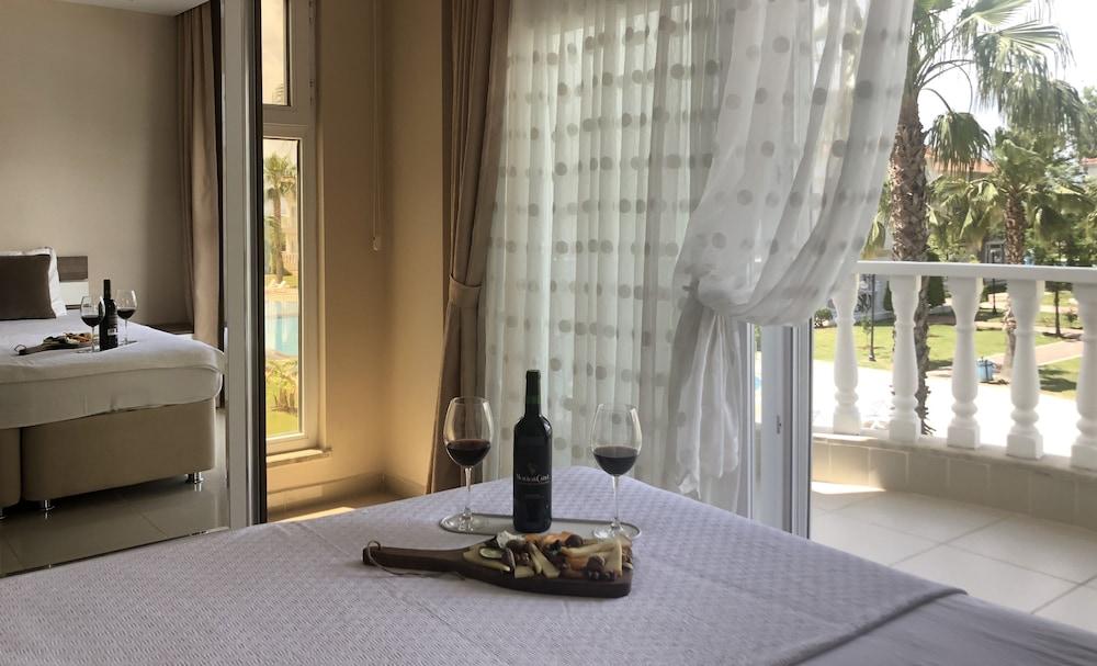 BELEK GOLF VILLAGE — BELEK