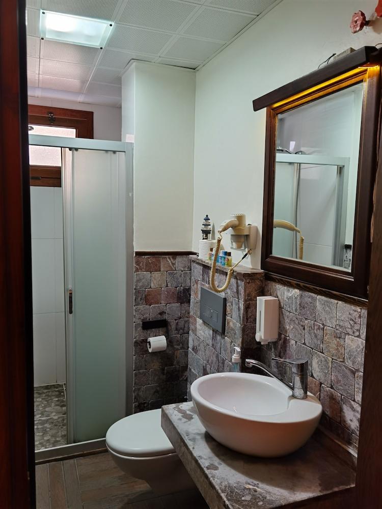 KAPTAN MOTEL — SEFERIHISAR — фотография отеля №27