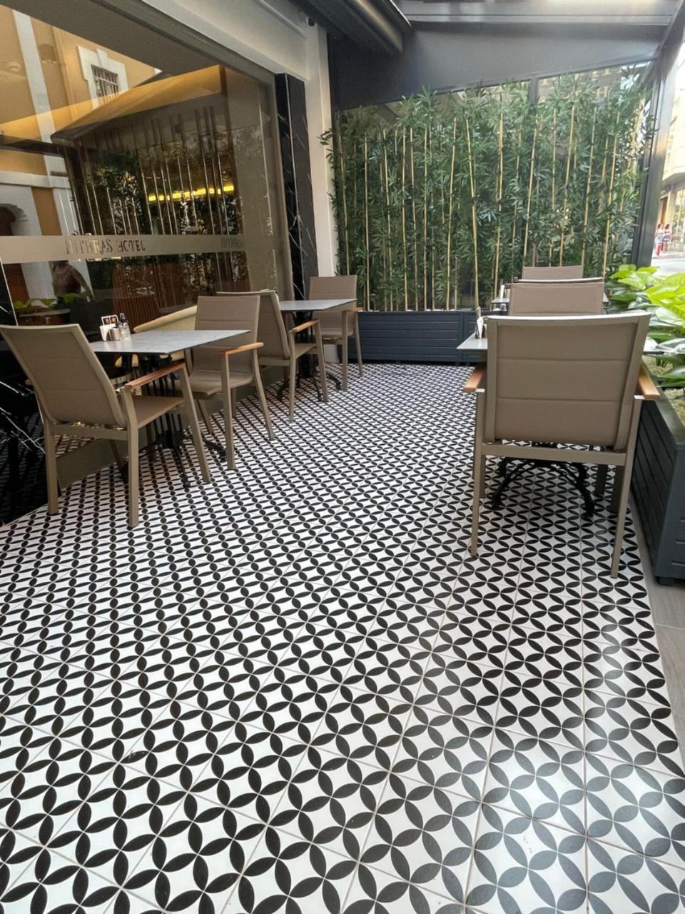MITHRAS HOTEL & CAFE — IZMIR — фотография отеля №2