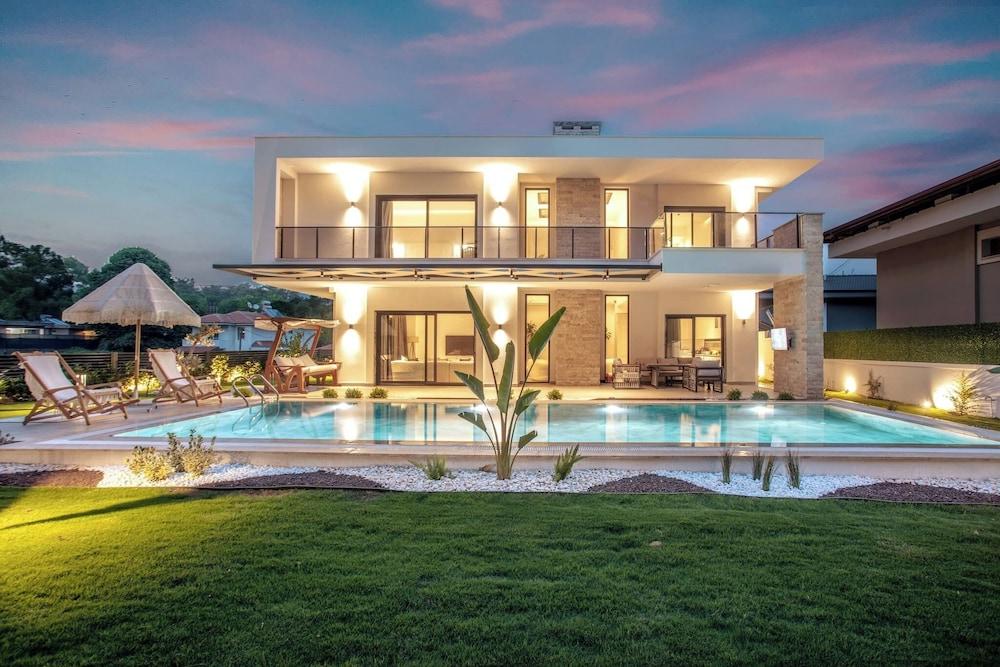 SPACIOUS 4BR VILLA PERFECT FOR FAMILIES & FRIENDS — MARMARIS — fotografie hotel nr. 21