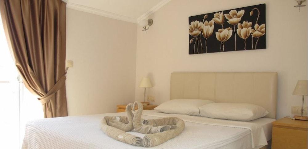 VILLA AQ14 BY JOYLETTINGS — FETHIYE — fotografie hotel nr. 3