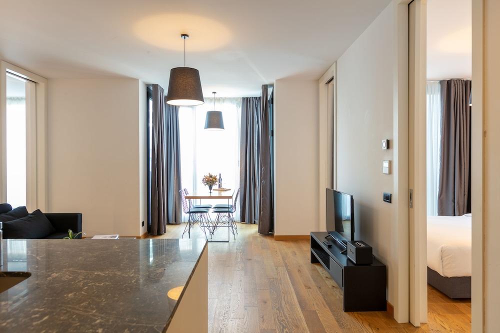 ANDO LIVING - TAKSIM GUMUSSUYU TOWNHOUSE — ISTANBUL — фотография отеля №23