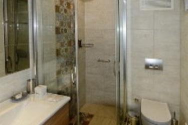 COLLAGE CIHANGIR 33 — ISTANBUL — fotografie hotel nr. 2