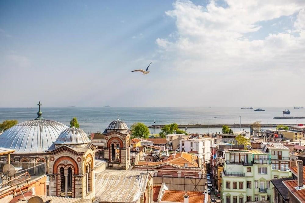MADURO HOTEL — ISTANBUL