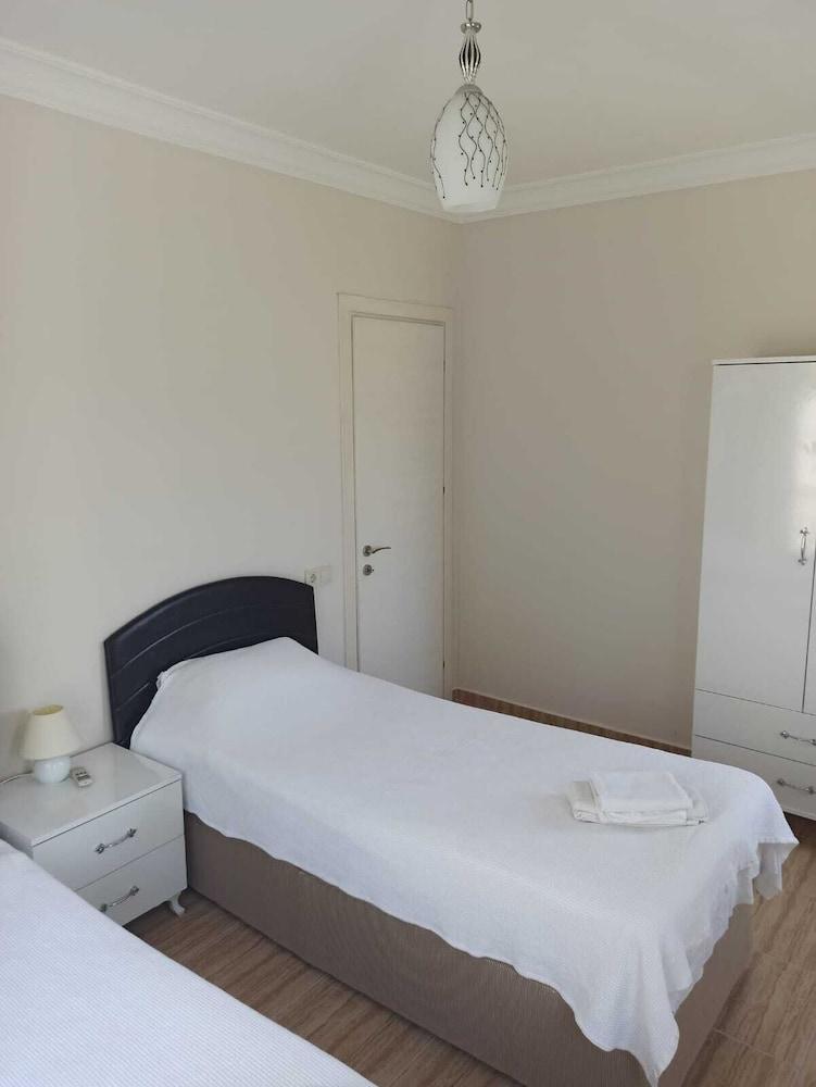 REMARKABLE 4-BED VILLA TASGIN 2 POOLS — DALYAN — fotografie hotel nr. 9