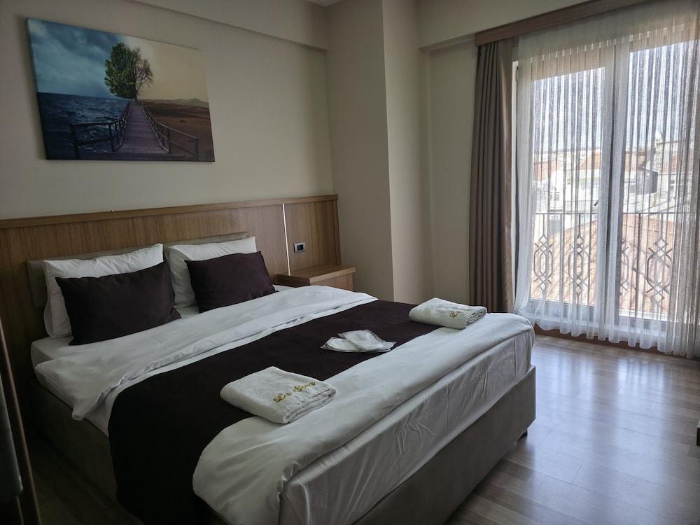 HOTEL LA SERA — ISTANBUL