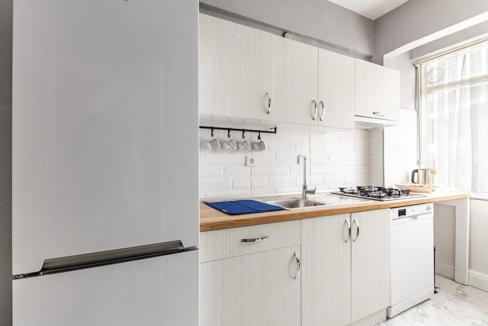 MODERN STYLISH COZY FLAT IN THE HEART OF KADIKOY — ISTANBUL — фотография отеля №11